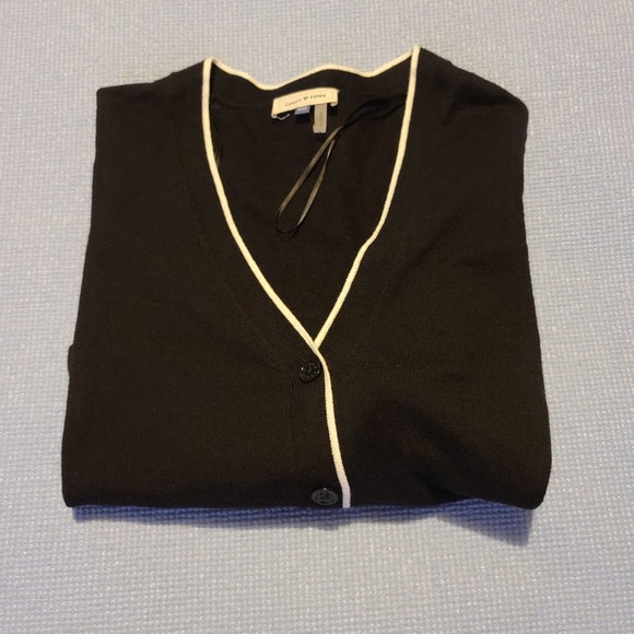 Court & Rowe Tipped Cardigan - Picture 9 of 9